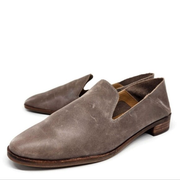 Lucky Brand Cahill Driftwood Grey Soft Weathered Leather Slip-On Flat Loafers - Picture 1 of 12